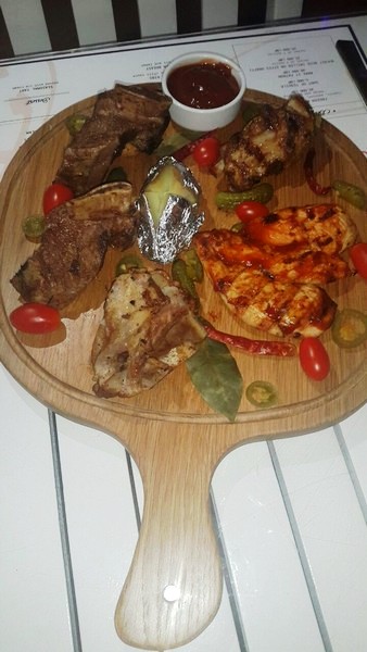 Ribs night at Amethyste